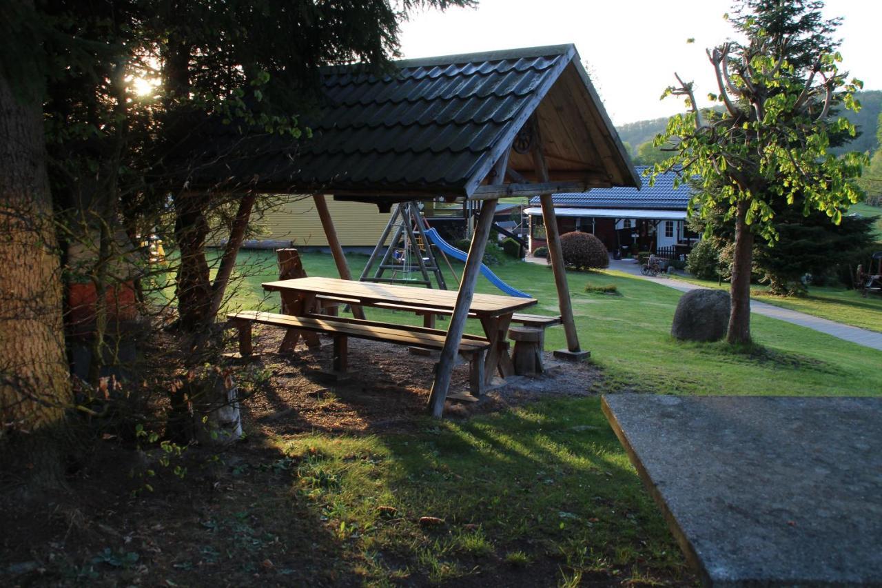 Ferienhaeuser "Zur Hohen Sonne" ทาเลอ ภายนอก รูปภาพ
