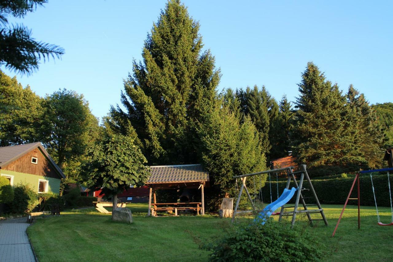Ferienhaeuser "Zur Hohen Sonne" ทาเลอ ภายนอก รูปภาพ